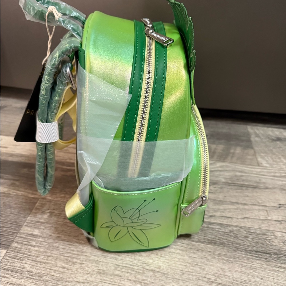 Loungefly Tiana backpack - Picture 5 of 5